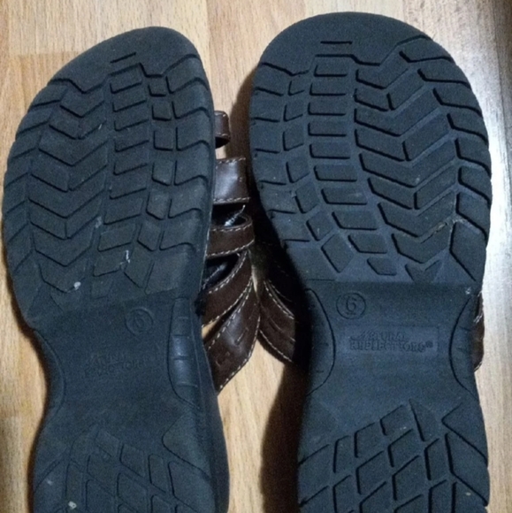 NATURE REFLECTIONS SANDALS - Picture 3 of 6